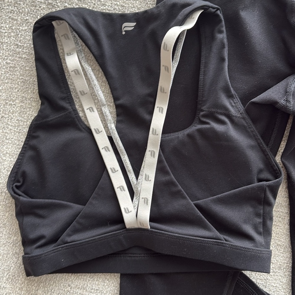 Fabletics Boost Set - Picture 2 of 4